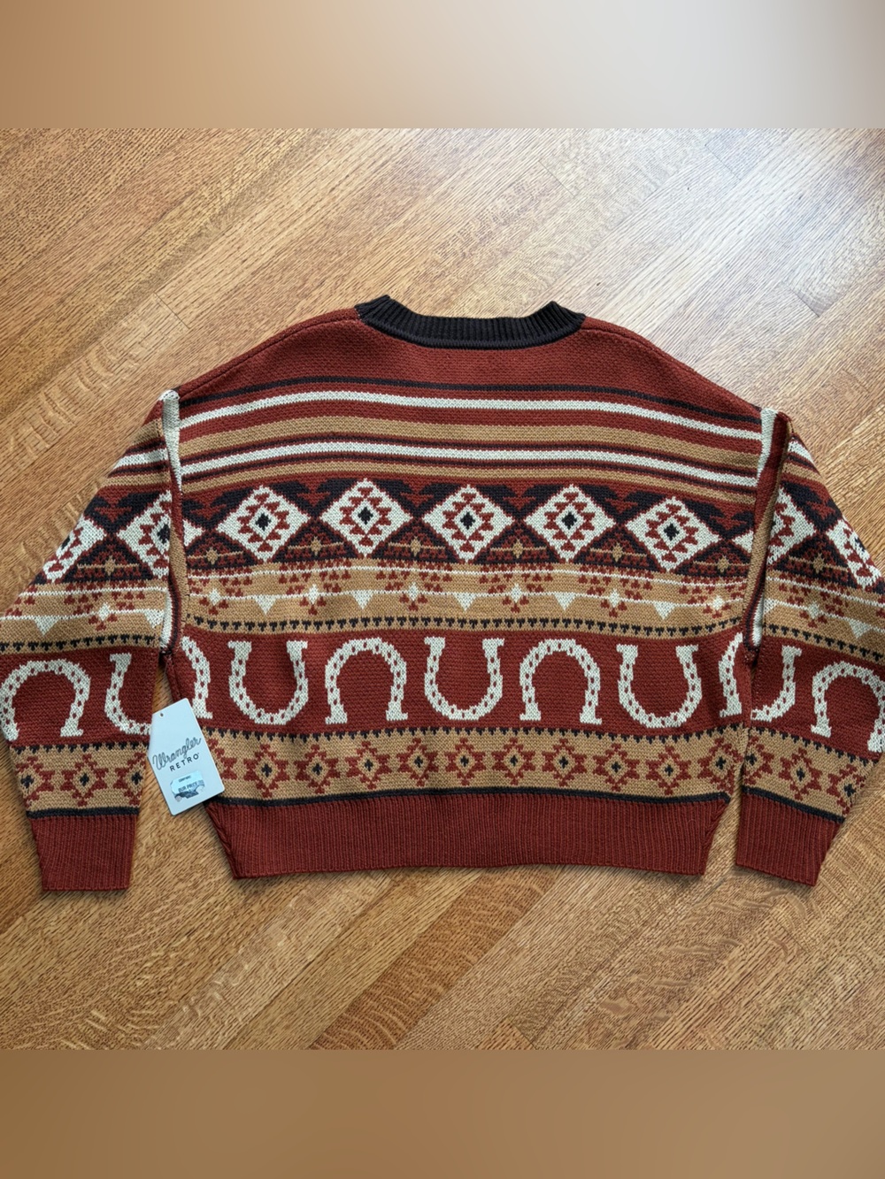 NWT Wrangler Retro Women's Horseshoe Southwestern Aztec Knit Sweater Medium Rust - Picture 13 of 13